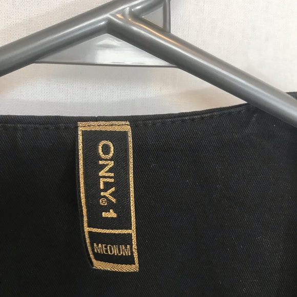 sleeveless  vest - Picture 6 of 8